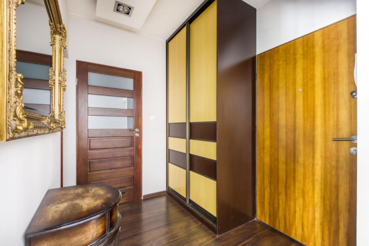 Mg Apartments Gieldowa Варшава Екстер'єр фото
