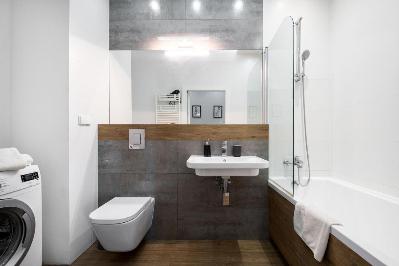 Mg Apartments Gieldowa Варшава Екстер'єр фото